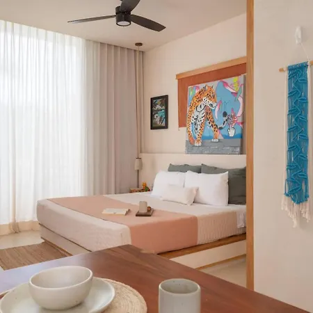 Apartment Chic Wrestaurant, Yoga, Coworking Areas