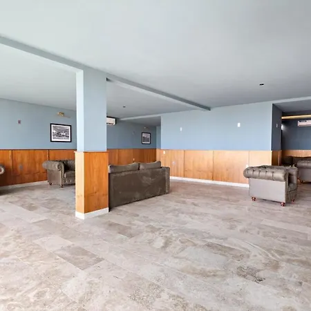 Lovely By Majestic Homes Apartment