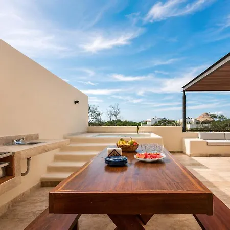 Penthouse 3br Only 1 Mile From Tulum