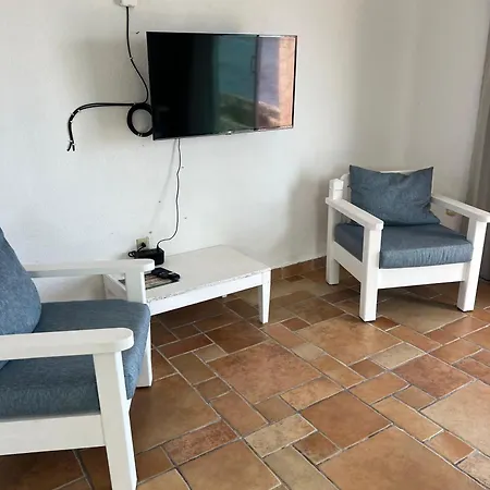 Beachfront In Apartment