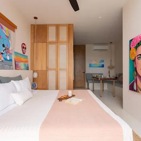 Apartment Chic Wrestaurant, Yoga, Coworking Areas