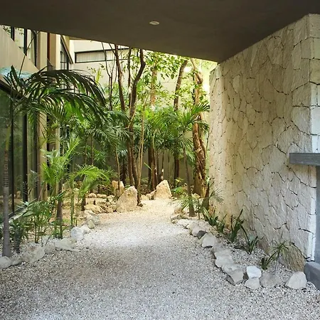 1 Bed Private Balcony