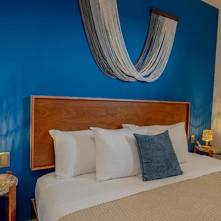 Tropical Penthouse 2br And Jacuzzi Apartment *