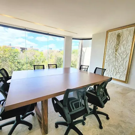 Tropical Penthouse 2br And Jacuzzi