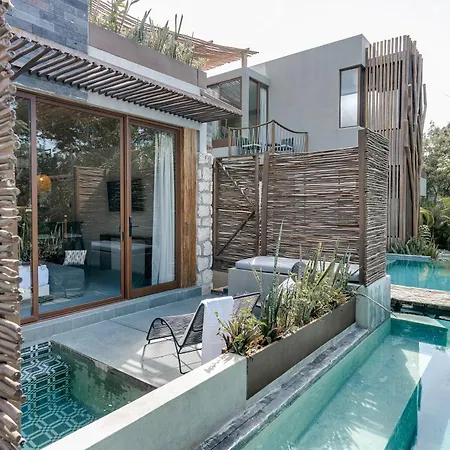Nomad Humans Residences *