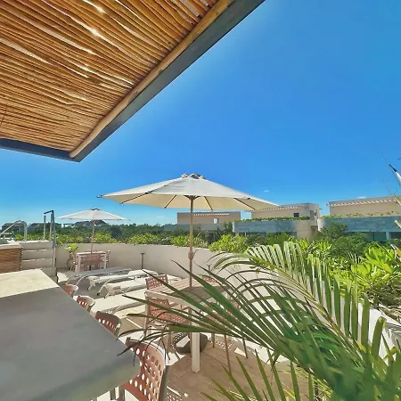 New Jungle Retreat 1br2ba Garden Private Pool Apartment *