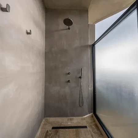 Oceanfront 4br Duplex In Maiim Tankah With Pool , & Gym Apartment