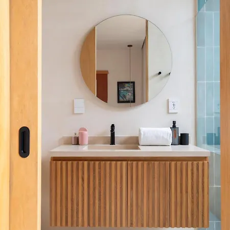 Apartment Chic Wrestaurant, Yoga, Coworking Areas *