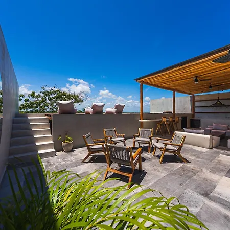 Luxury Beachfront 3br