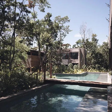 Nomad Humans Residences *
