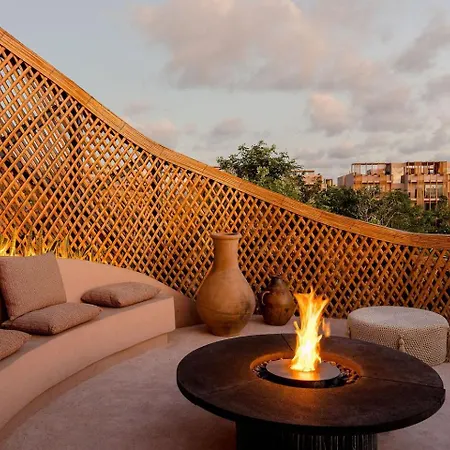 Chic Wrestaurant, Yoga, Coworking Areas