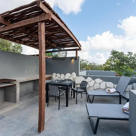 Nomad Humans Residences Apartment