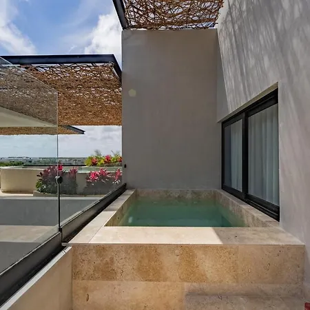 Tropical Penthouse 2br And Jacuzzi * Tulum