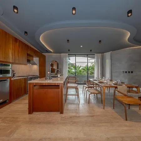 Oceanfront 4br Duplex In Maiim Tankah With Pool , & Gym * Tulum