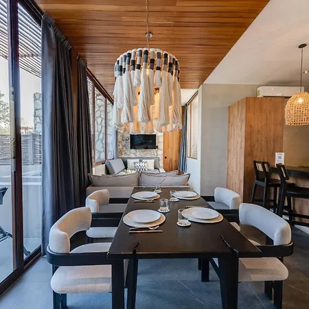 Nomad Humans Residences *
