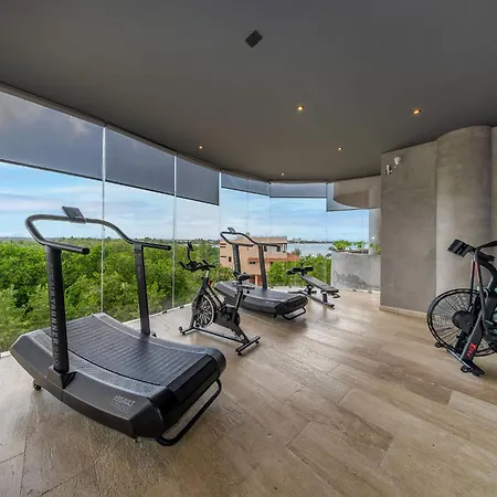 Oceanfront Luxury 3br In Tankah With Private Apartment