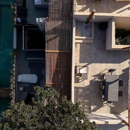 Nomad Humans Residences Apartment