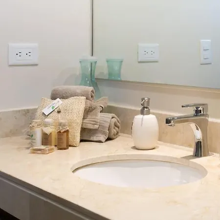 Penthouse 3br Only 1 Mile From Tulum