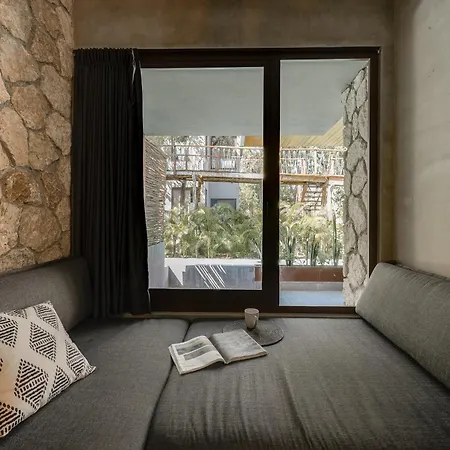 Apartment Nomad Humans Residences *