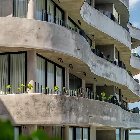 Oceanfront Luxury 3br In Tankah With Private Apartment