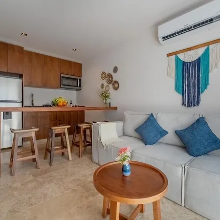 Tropical Penthouse 2br And Jacuzzi *