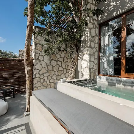 Nomad Humans Residences Tulum