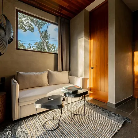 Nomad Humans Residences *