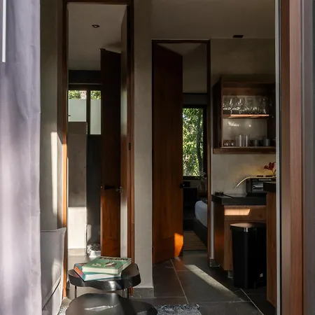 Apartment Nomad Humans Residences