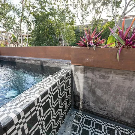 Nomad Humans Residences Apartment *