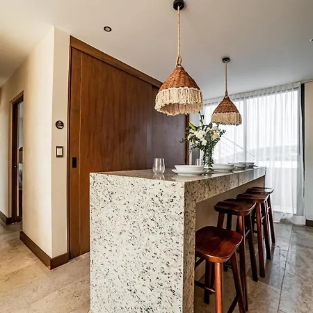 Bt Homes - Lujoso Ph, Naturaleza & Piscina Privada