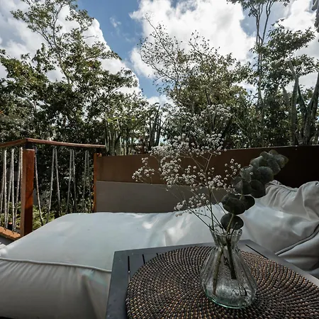 Nomad Humans Residences *