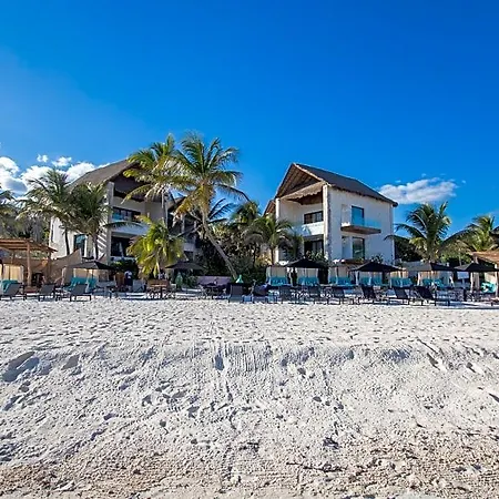 Hotel Tago By G