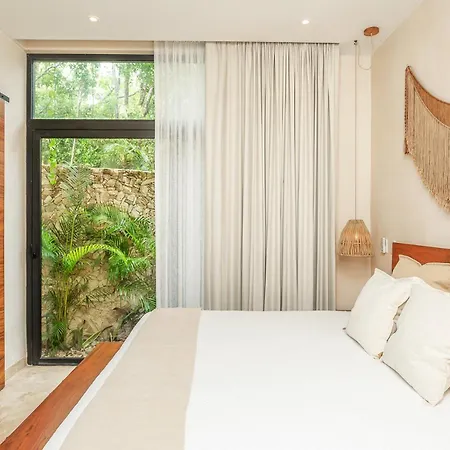 Holiday home Eco Luxury With Garden Bathtub And Private Pool