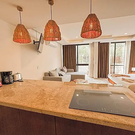 The Waves Hotel 4*