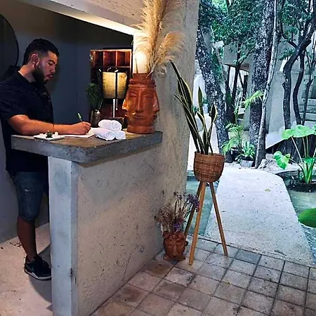 Hotel Ama Y Prana 5*