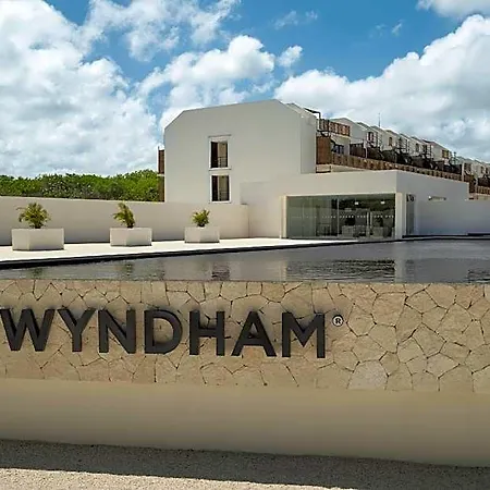 Wyndham 4*