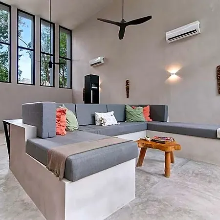 M11 Casa Leto - Luxury In Gated Community