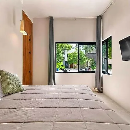 M11 Casa Leto - Luxury In Gated Community Inn *