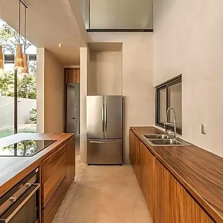 M11 Casa Leto - Luxury In Gated Community Inn