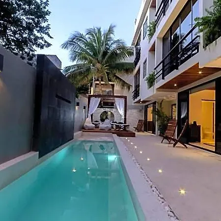 El Brujo Hotel 3*
