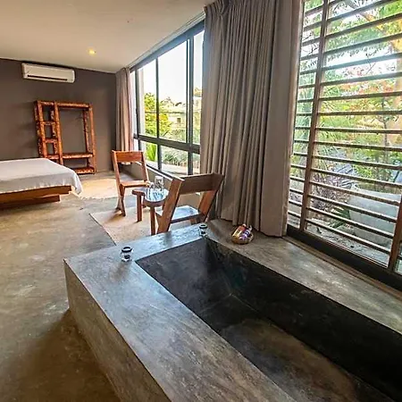 Bau Hotel 4*