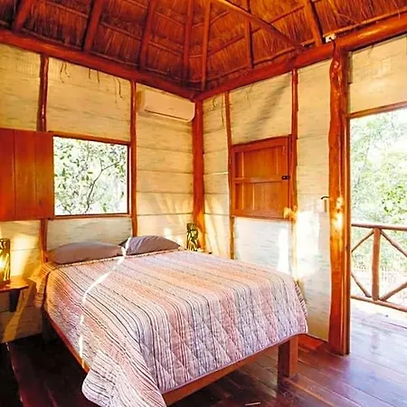 Casa Tulix Hotel