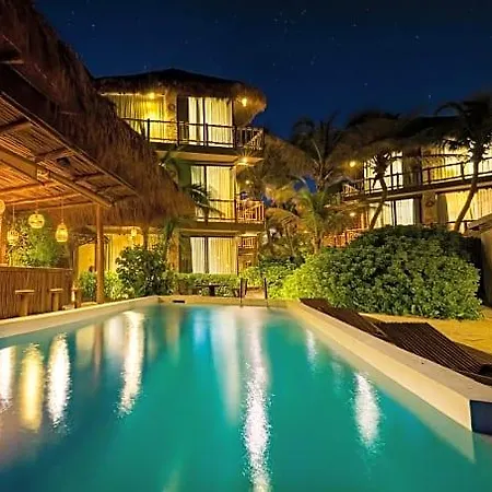 Akkuun Adults Only Hotel 3*