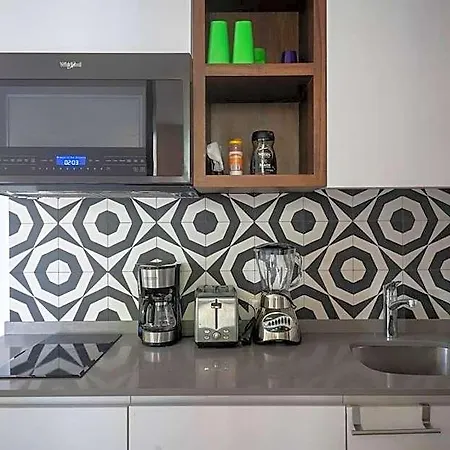 Panoramic 1-br Studio,garden, 360º Pool & Gym Holiday home