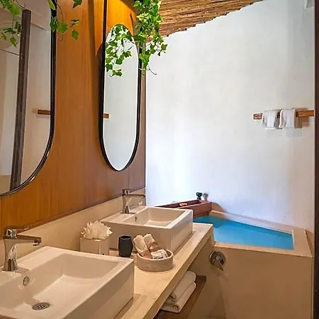 Nerea Hotel 4*