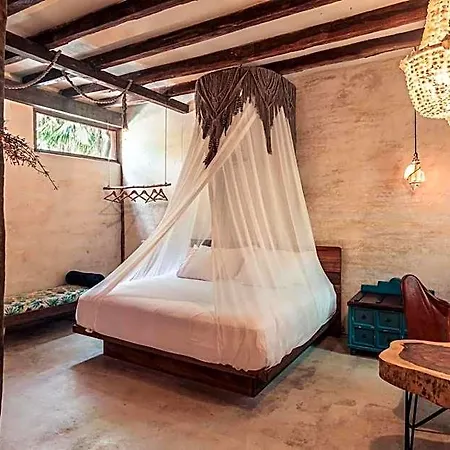 Hidden Treehouse Eco-hotel Hotel 4*