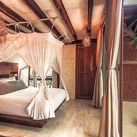 Hotel Hidden Treehouse Eco-hotel Tulum