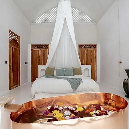 Anat Tantric Boutique 5*