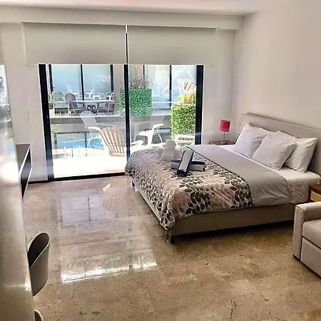 Apartment 218 Stylish Delux Fast Wifi