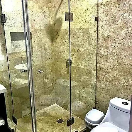 Apartment 218 Stylish Delux Fast Wifi *